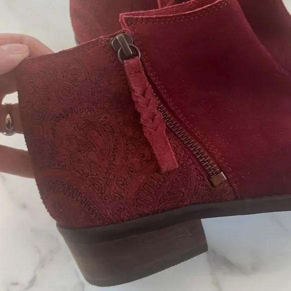 Naughty Monkey NWOT Western Red Suede Booties - Picture 2 of 7